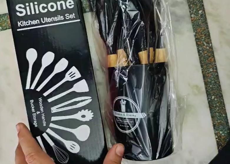 11-Piece Silicone Cooking Tools with Holder
